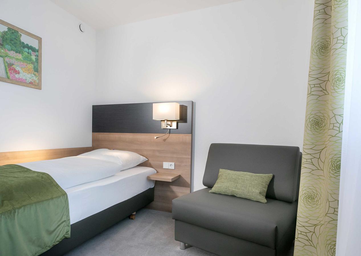 Hotel Kern Garni Walddorf  Zewnętrze zdjęcie